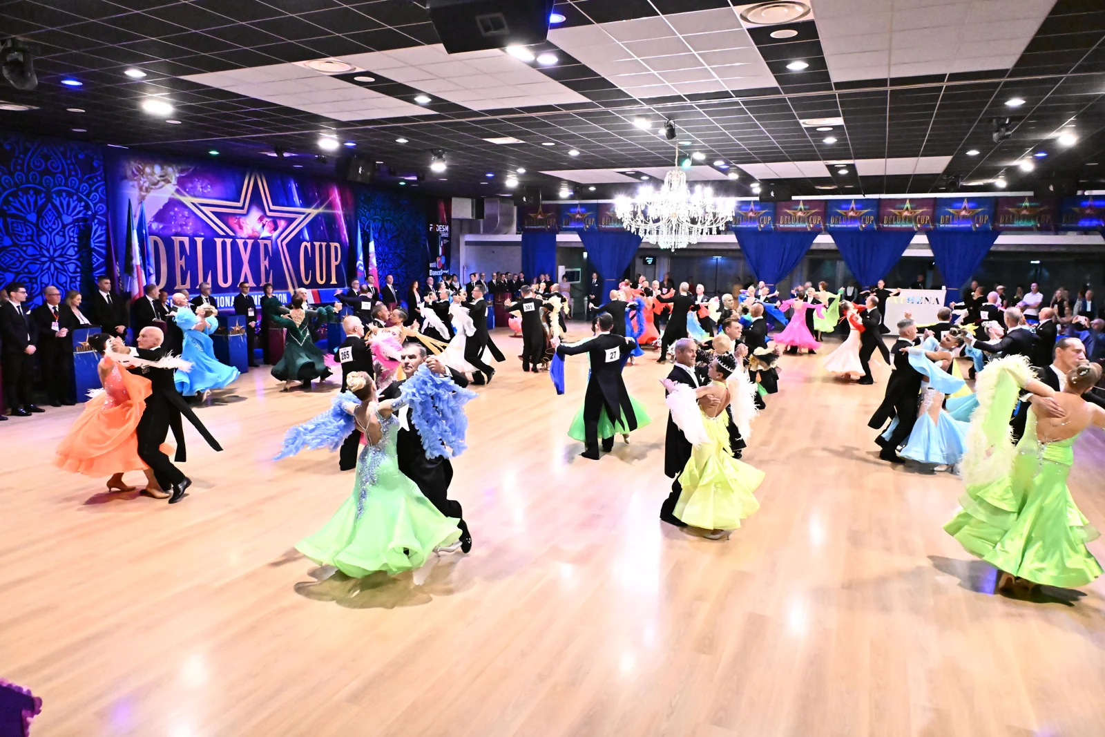 Le coppie in pista